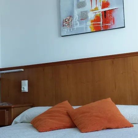 Πανσιόν Trillizos Boiro