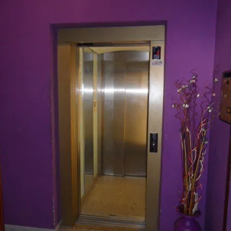 Trillizos Πανσιόν Boiro